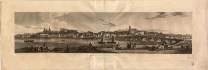 1 vue  - Blois : vues générales et plans de la ville : Panorama de la ville de Blois (ouvre la visionneuse)