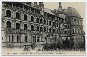 1 vue  - Le château, vue de la façade François 1er (ouvre la visionneuse)