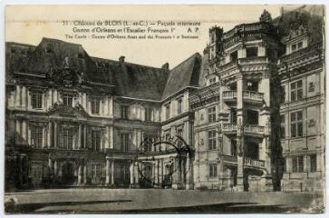 1 vue  - Le château, façade intérieure Gaston d\'Orléans et l\'escalier François 1er. (ouvre la visionneuse)