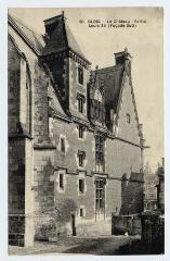 1 vue  - Le château, partie Louis XII (façade sud). (ouvre la visionneuse)