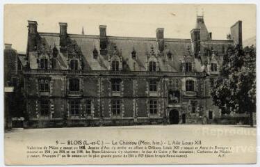 1 vue  - Le château, aile Louis XII. (ouvre la visionneuse)