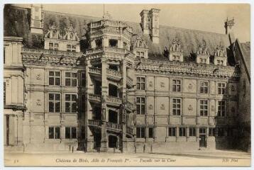 1 vue  - Le château, aile François 1er, façade intérieure. (ouvre la visionneuse)