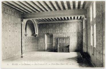 1 vue  - Le château, aile François 1er, prie-dieu Henri III. (ouvre la visionneuse)