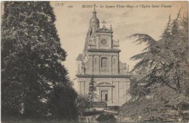 1 vue  - Le square Victor Hugo et l\'église Saint-Vincent. (ouvre la visionneuse)