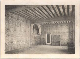 1 vue  - Le Château.- La Chambre d\'Henri III, où le Duc de Guise, chef de la Ligue, mourut exécuté le 23 décembre 1588. (ouvre la visionneuse)