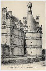 1 vue  - Le château, l\'aile François 1er. (ouvre la visionneuse)