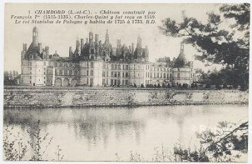 1 vue  - Château construit par François 1er. (ouvre la visionneuse)
