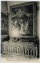 1 vue - Ancienne abbaye de la Guiche, tombeau de Jean de Châtillon fondateur de l\'abbaye. (ouvre la visionneuse)