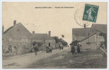 1 vue  - Route de Châteaudun. (ouvre la visionneuse)