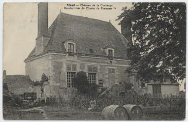 1 vue - Château de la Chesnaye, rendez-vous de chasse de François 1er. (ouvre la visionneuse)