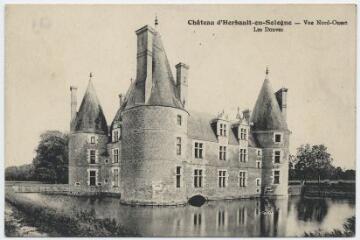 1 vue  - Château d\'Herbault-en-Sologne, vue nord-ouest, les douves. (ouvre la visionneuse)