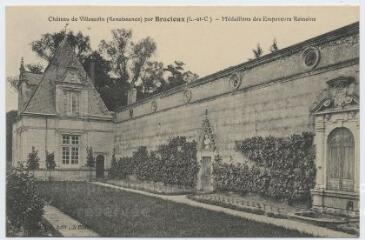 1 vue - Château de Villesavin (Renaissance), médaillons des empereurs Romains. (ouvre la visionneuse)