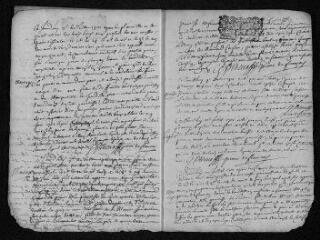 11 vues  - Registre paroissial. Baptêmes, mariages, sépultures (mai-décembre 1701) (ouvre la visionneuse)