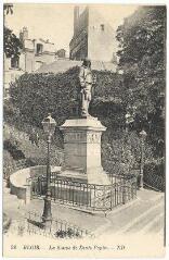1 vue  - Statue de Denis Papin à Blois (ouvre la visionneuse)