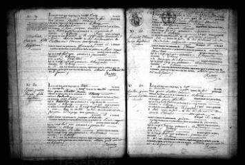 586 vues Registre d'état civil. microfilm des registres des naissances, mariages, décès. (septembre 1827-avril 1842)