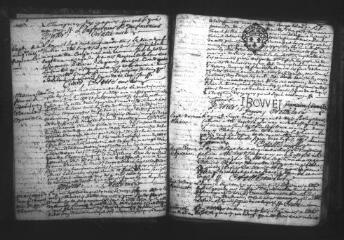 274 vues CHAUVIGNY-DU-PERCHE. - Etat civil : microfilm des registres des baptêmes, mariages, sépultures. (1753-1772)