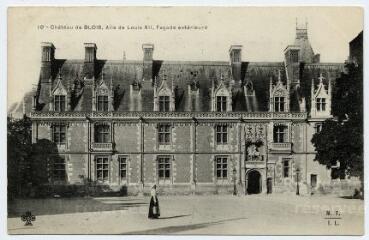 1 vue Le château, aile Louis XII, façade extérieure.