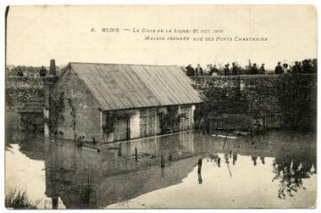 1 vue  - La crue de la Loire, 21 octobre 1907, maison inondée rue des Ponts Chartrains. (ouvre la visionneuse)