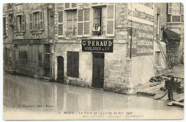 1 vue  - La crue de la Loire, 21 octobre 1907. (ouvre la visionneuse)