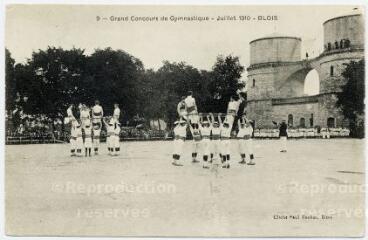 1 vue  - Grand concours de gymnastique, juillet 1910. (ouvre la visionneuse)