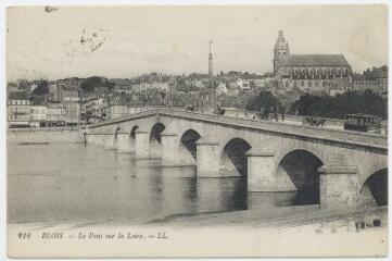 1 vue Le pont sur la Loire.
