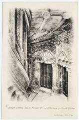 1 vue  - Le château, aile de François 1er, l\'intérieur du grand escalier. (ouvre la visionneuse)