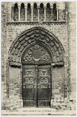 1 vue  - Église Saint-Nicolas, le portail. (ouvre la visionneuse)