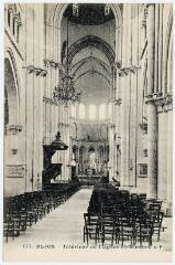 1 vue  - Intérieur de l\'église Saint-Nicolas. (ouvre la visionneuse)