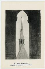 1 vue  - Saint-Laumer, campanile du transept, pris du clocher nord. (ouvre la visionneuse)