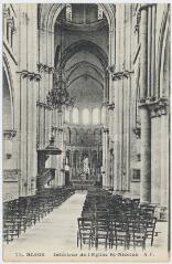 1 vue Intérieur de l'église Saint-Nicolas.