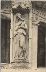 1 vue Le château.- Escalier François 1er. L'amitié - Statue de J. Goujon.