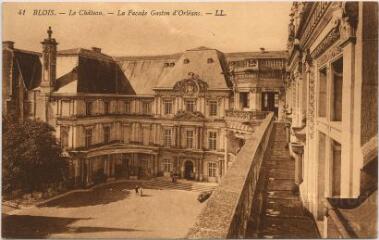 1 vue  - Le Château.- La façade Gaston d\'Orléans. (ouvre la visionneuse)