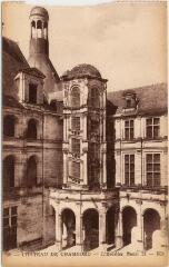 1 vue  - Le Château.- L\'escalier Henri II. (ouvre la visionneuse)