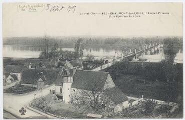1 vue  - L\'ancien prieuré et le pont sur la Loire. (ouvre la visionneuse)