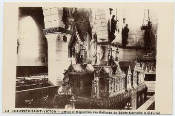 1 vue Statue et exposition des reliques de Sainte-Corneille le 10 juillet.