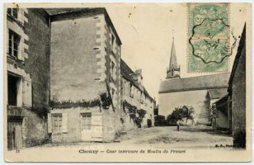 1 vue  - Cour intérieure du Moulin du prieuré. (ouvre la visionneuse)