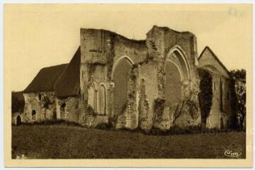1 vue Ruines de l'abbaye de Cornilly, la chapelle, datant du XIIe siècle.