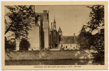 1 vue  - Château du Moulin (XVe siècle), côté sud. (ouvre la visionneuse)