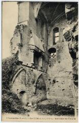 1 vue  - Le château, XVe et XVIe siècle, intérieur du donjon. (ouvre la visionneuse)