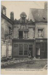 1 vue  - Maison en pierres sculptées, rue du Boël. (ouvre la visionneuse)