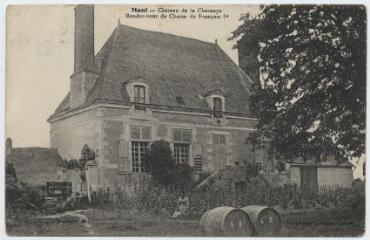 1 vue  - Château de la Chesnaye, rendez-vous de chasse de François 1er. (ouvre la visionneuse)