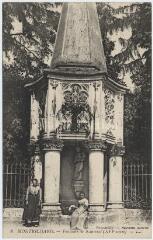 1 vue Fontaine de Nanteuil (XVIe siècle).