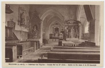 1 vue Intérieur de l'église, grande nef du XIe siècle, autels de Sainte-Anne et de Saint-Genoulph.