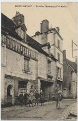 1 vue Vieilles maisons (XVIe siècle).