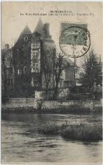 1 vue La sous-préfecture (ancien château de François 1er).