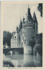 1 vue  - Le château (XVe siècle). (ouvre la visionneuse)