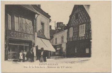1 vue  - Rue de la boucherie (maisons du XVe siècle). (ouvre la visionneuse)