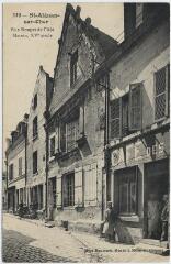 1 vue  - Rue Rouget-de-l\'Isle, maison, XVe siècle. (ouvre la visionneuse)