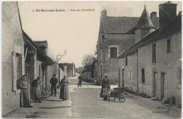1 vue Rue de Chambord.