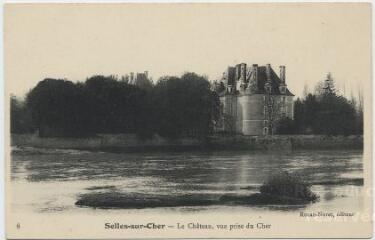 1 vue  - Le château, vue prise du Cher. (ouvre la visionneuse)